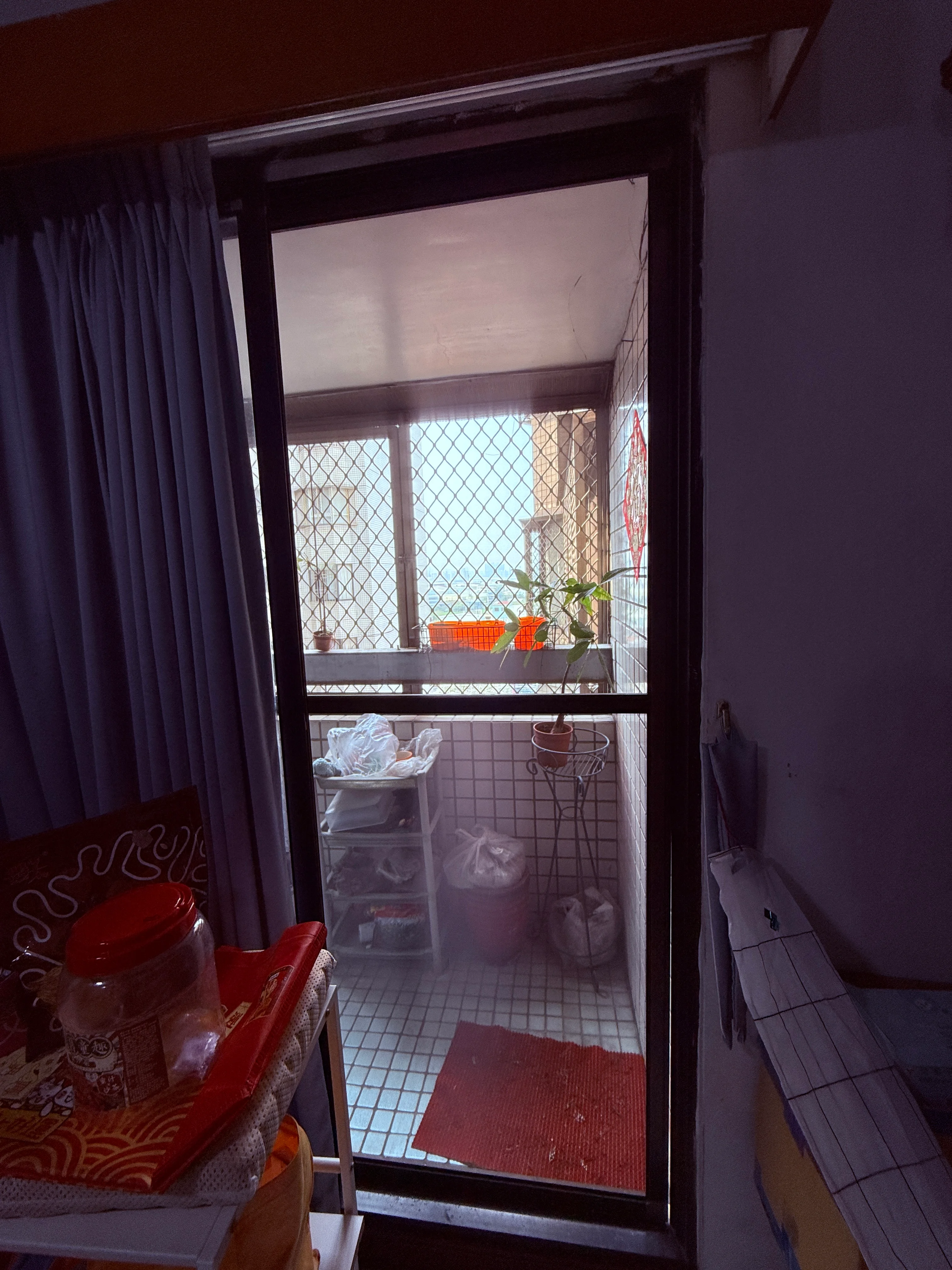 老公寓框體整修，更換防霾紗網 縮圖 4